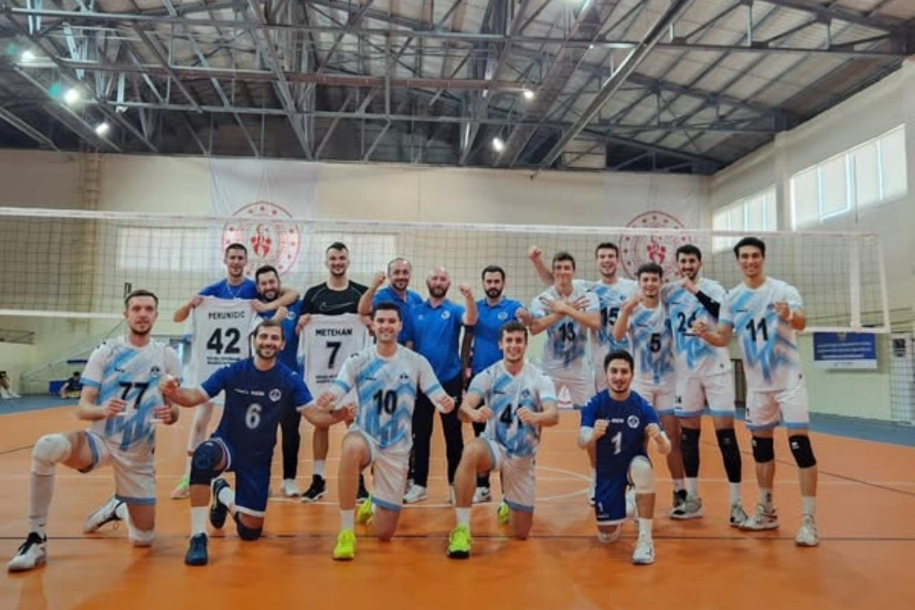 Efelerimiz, Mersin Deplasmanından galibiyetle dönüyor.