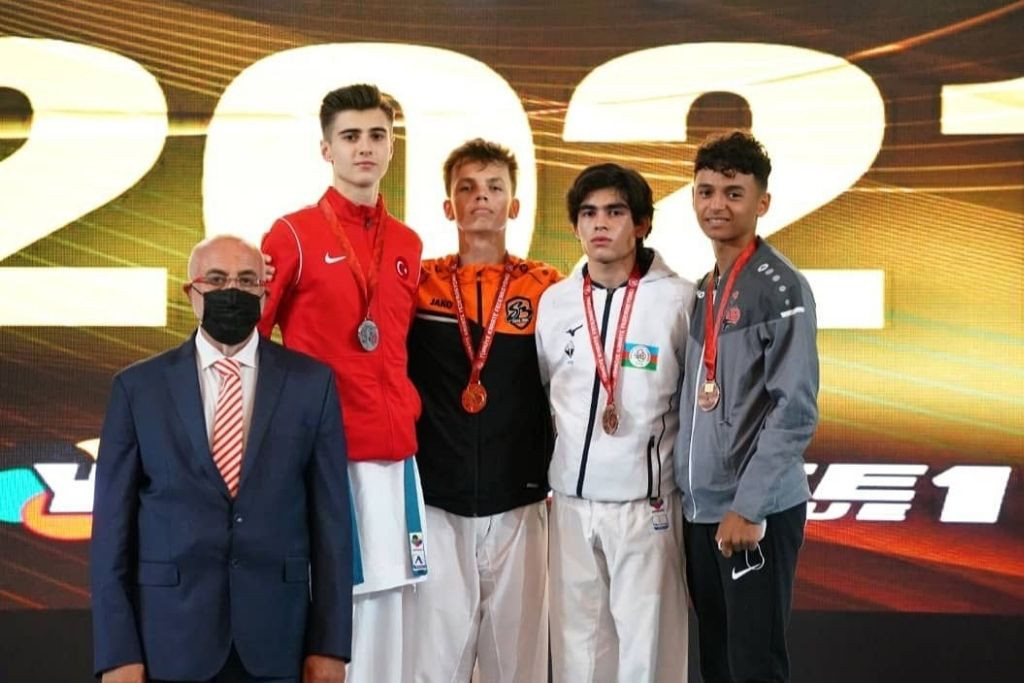 Genç Karatecilerden Önemli Başarı