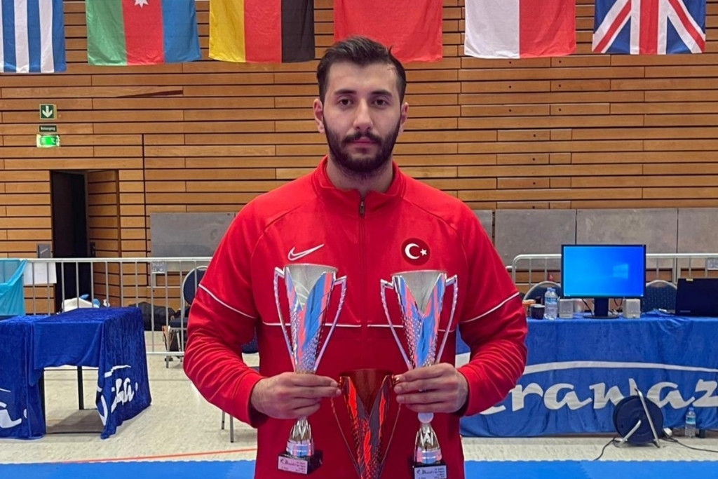 Hamza Kör Başarıyı Şehitlerimize Adadı