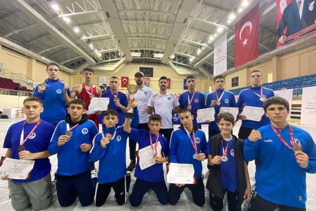 Marmaranın Şampiyonu Kağıtspor