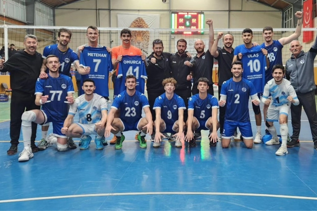 Voleybolcularımız Seriye Bağladı