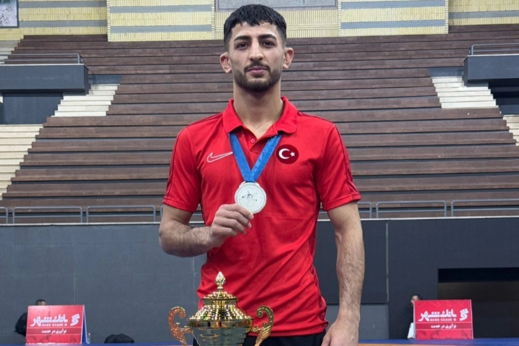 Yusuf Demir İran'da Milli Takım İçin Mücadele etti